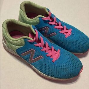 New Balance Turquoise and Pink Running Shoes